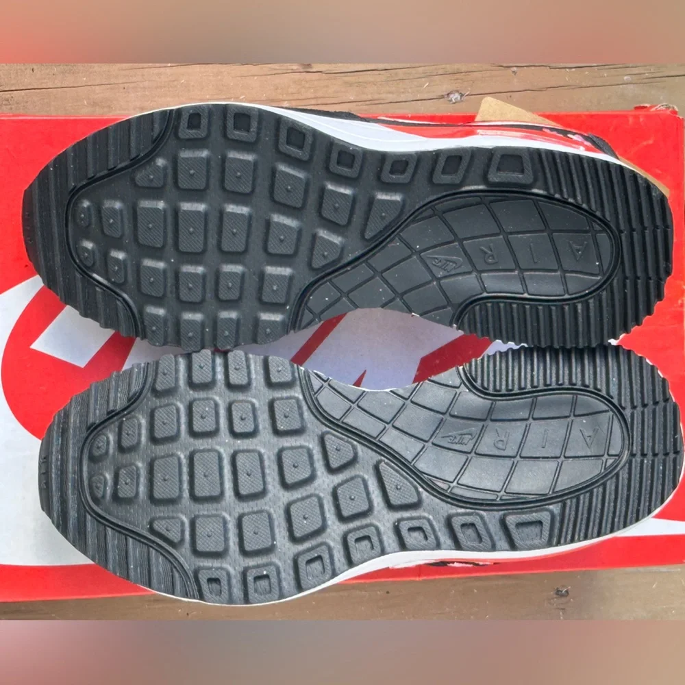 NEW Youth Nike Air Max System SE (GS) Casual Sneaker - US 5Y